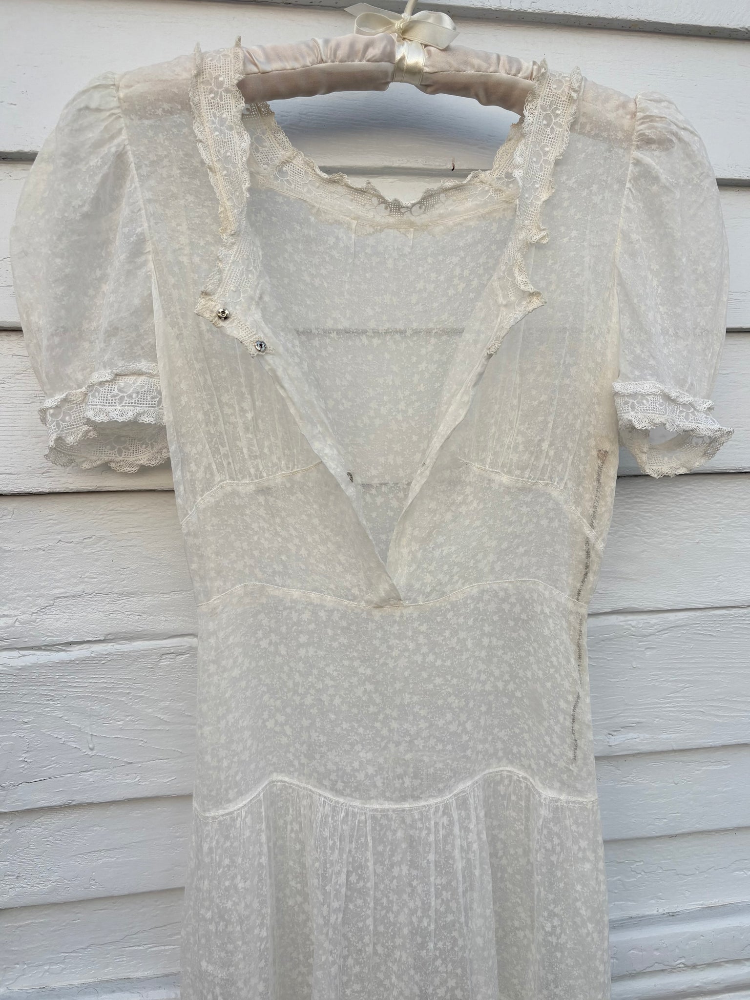 1940s Silk Orgnaza Floral Printed Ruffle Sheer Puff Sleeve Dress Wedding Gown