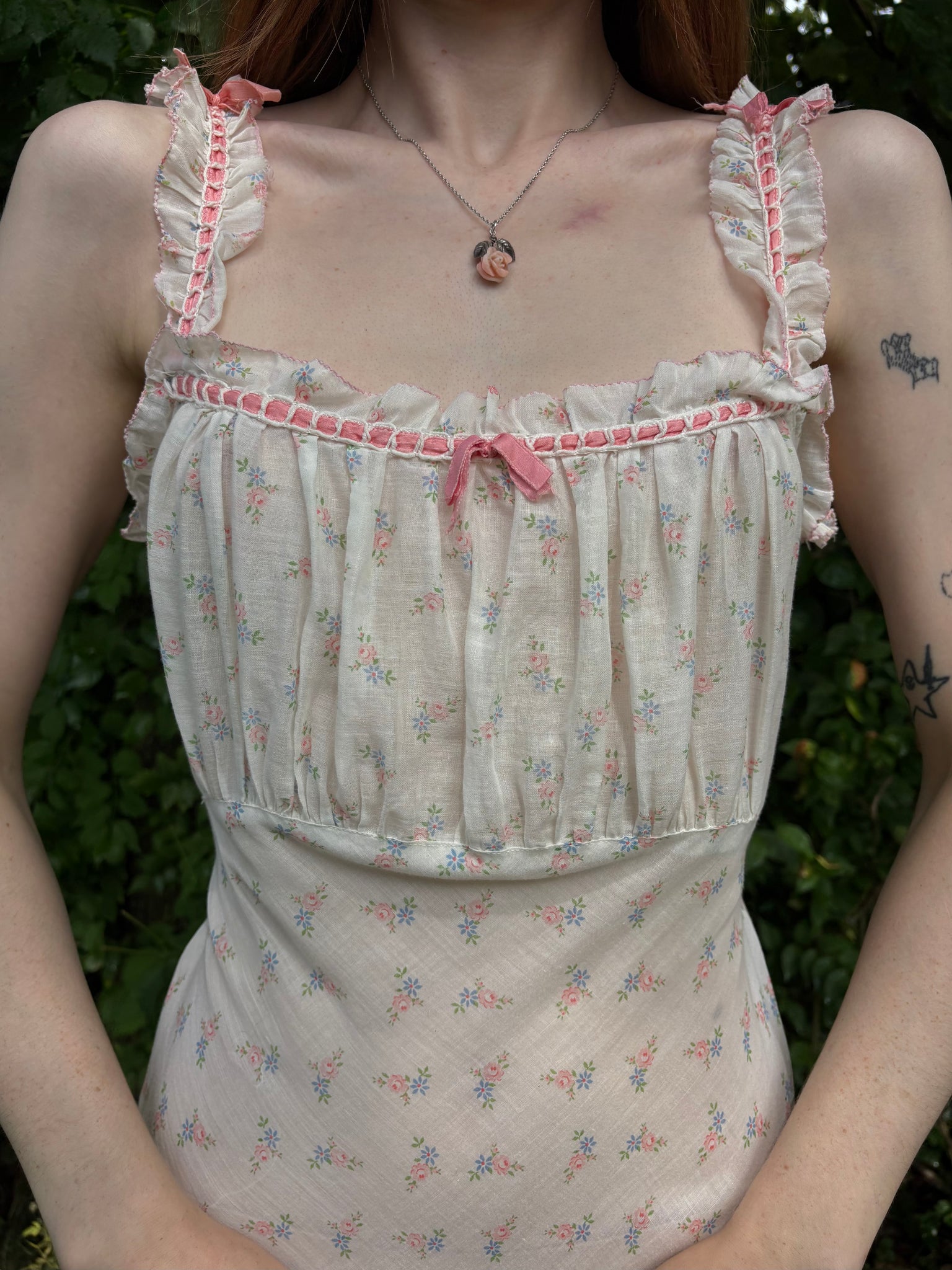 1930s White Cotton Floral Bias Cut Slip Dress Peignoir Set Puff Sleeves Pink Ribbon Rose Floral
