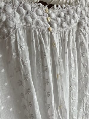 1900s White Cotton Floral Dotted Embroidered Top