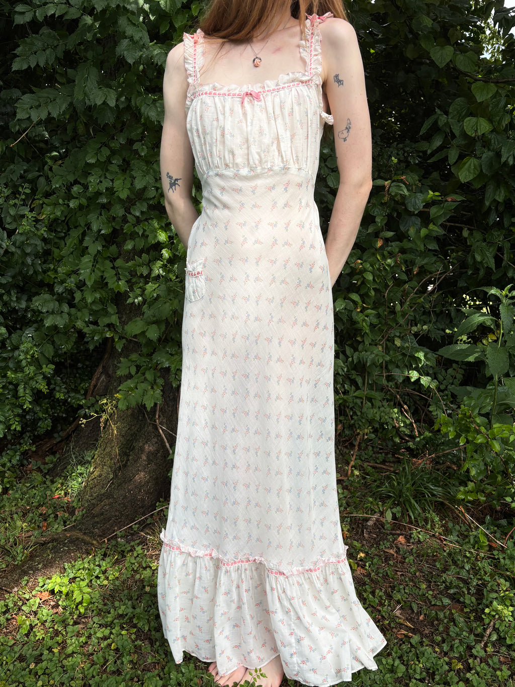 1930s White Cotton Floral Bias Cut Slip Dress Peignoir Set Puff Sleeves Pink Ribbon Rose Floral