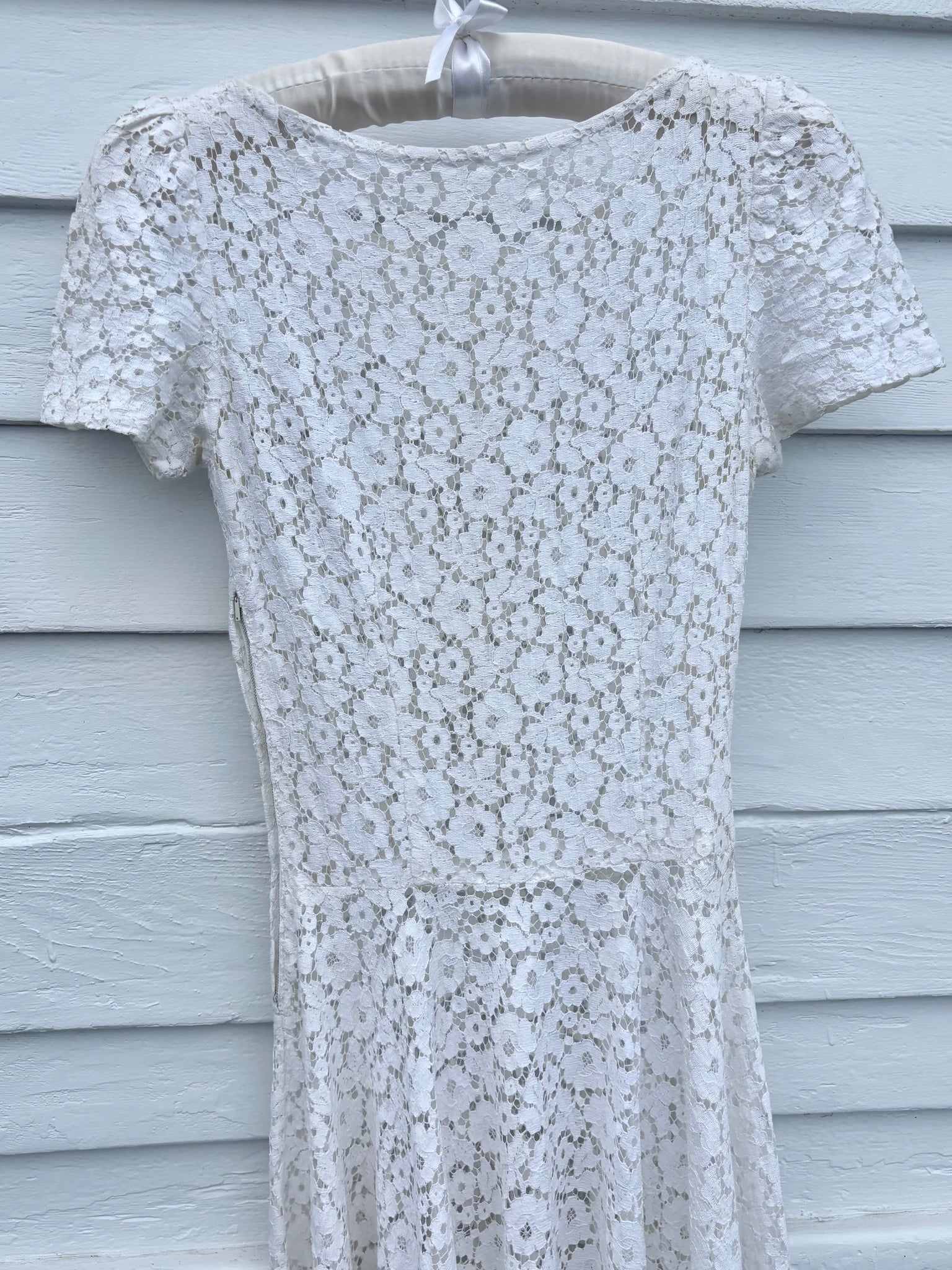 1950s White Cotton Floral Lace Fitted Short Sleeve Dress Bridal Wedding