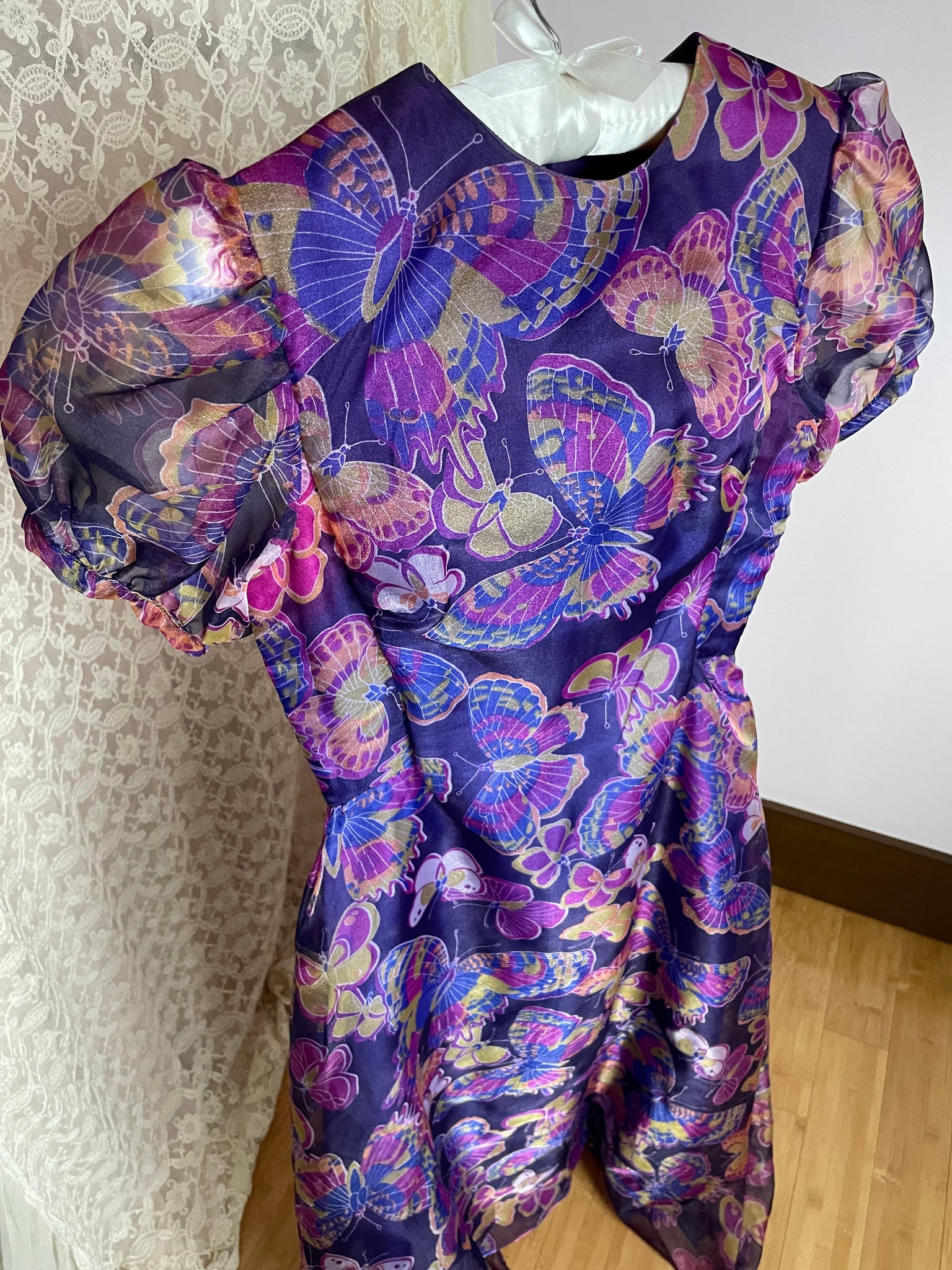 1970s Purple Butterfly Print Puff Sleeve Dress Gown Shimmer