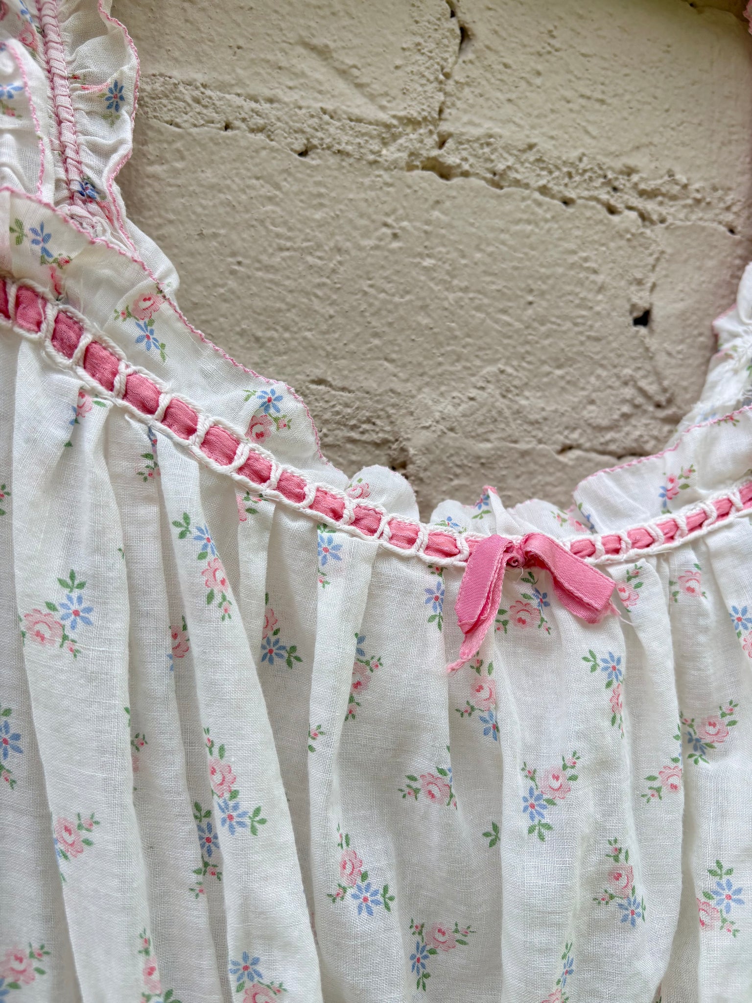 1930s White Cotton Floral Bias Cut Slip Dress Peignoir Set Puff Sleeves Pink Ribbon Rose Floral