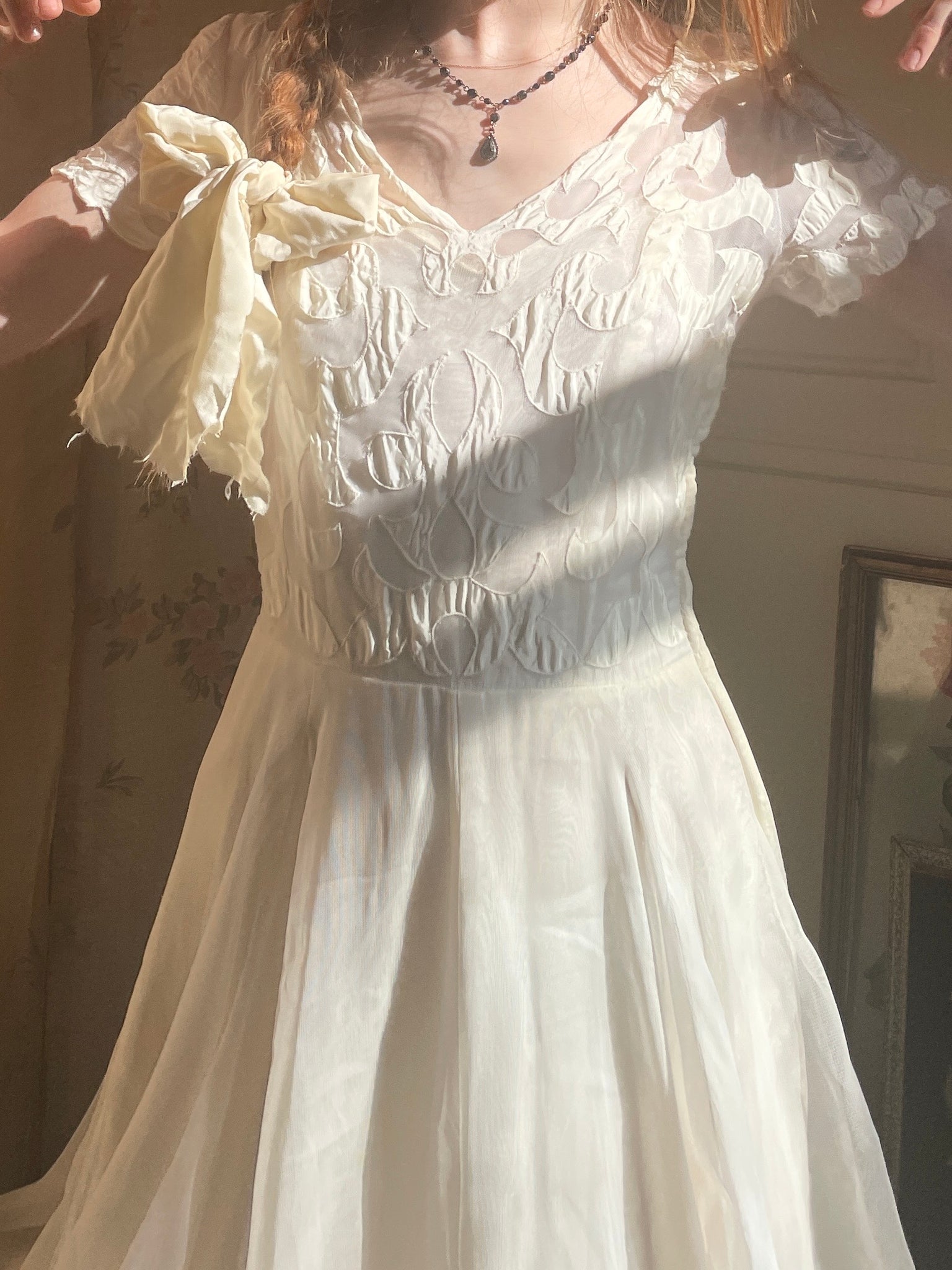 1940s White Heart Applique Dress