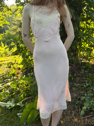 1940s Pale Pink Rose Appliqué Bias Cut Rayon Slip Midi Dress Cream Lace