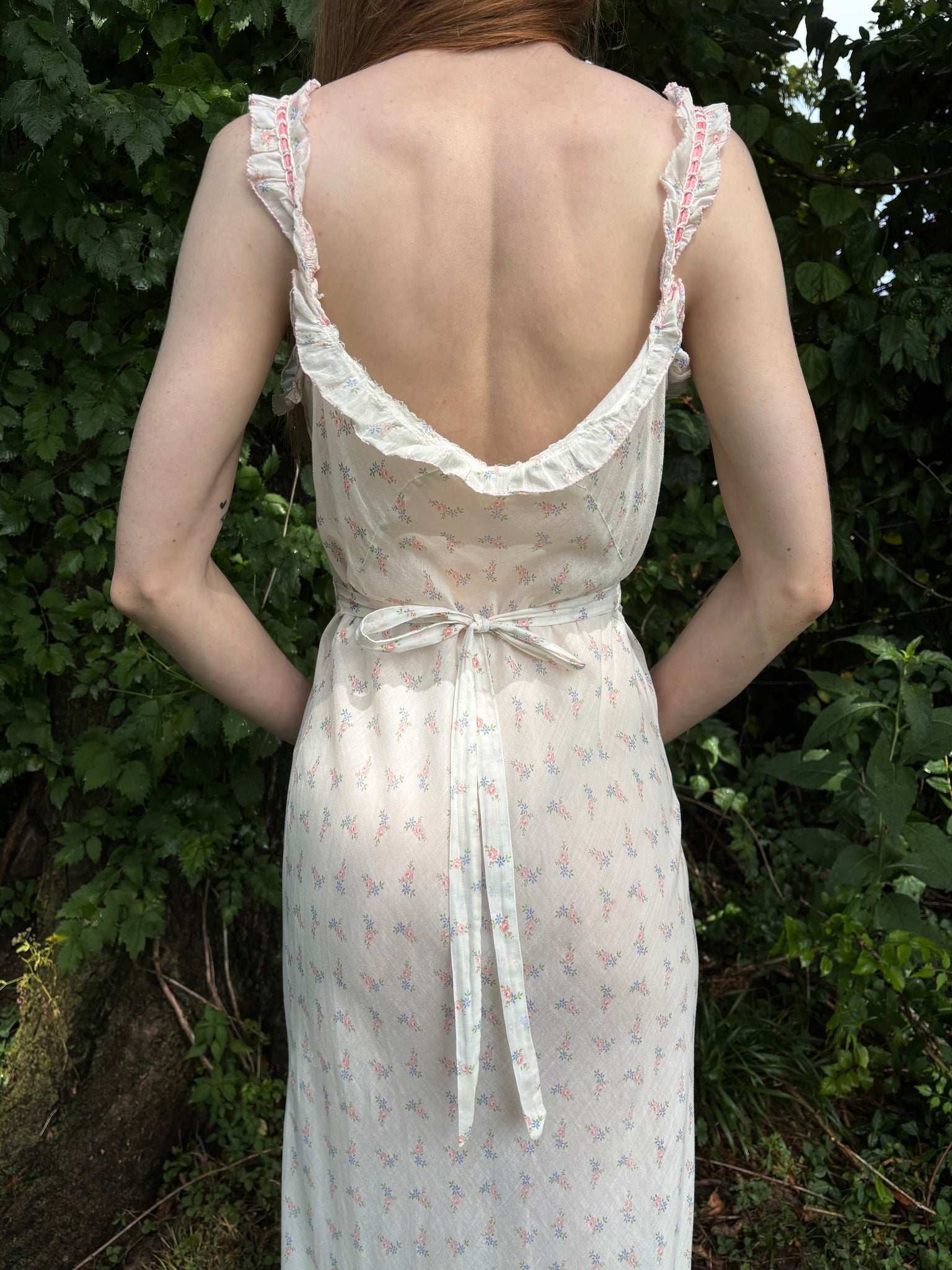 1930s White Cotton Floral Bias Cut Slip Dress Peignoir Set Puff Sleeves Pink Ribbon Rose Floral