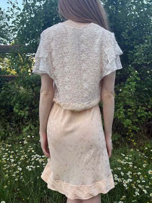 1930s Tambour Lace Bolero Leaf Embroidery Cream Peach Trim Ruffle Sleeve Tie Front Bed Jacket