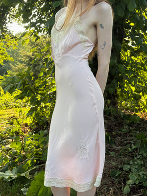 1940s Pale Pink Rose Appliqué Bias Cut Rayon Slip Midi Dress Cream Lace
