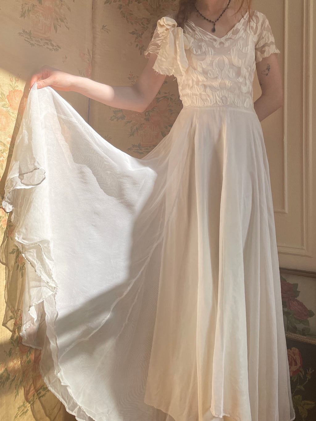 1940s White Heart Applique Dress