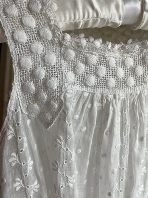 1900s White Cotton Floral Dotted Embroidered Top