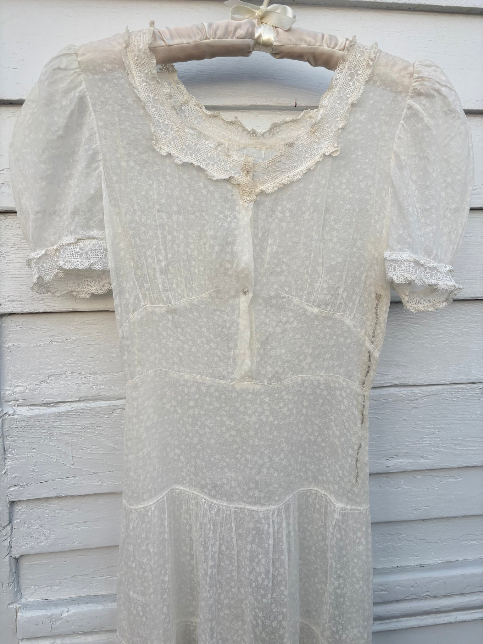 1940s Silk Orgnaza Floral Printed Ruffle Sheer Puff Sleeve Dress Wedding Gown