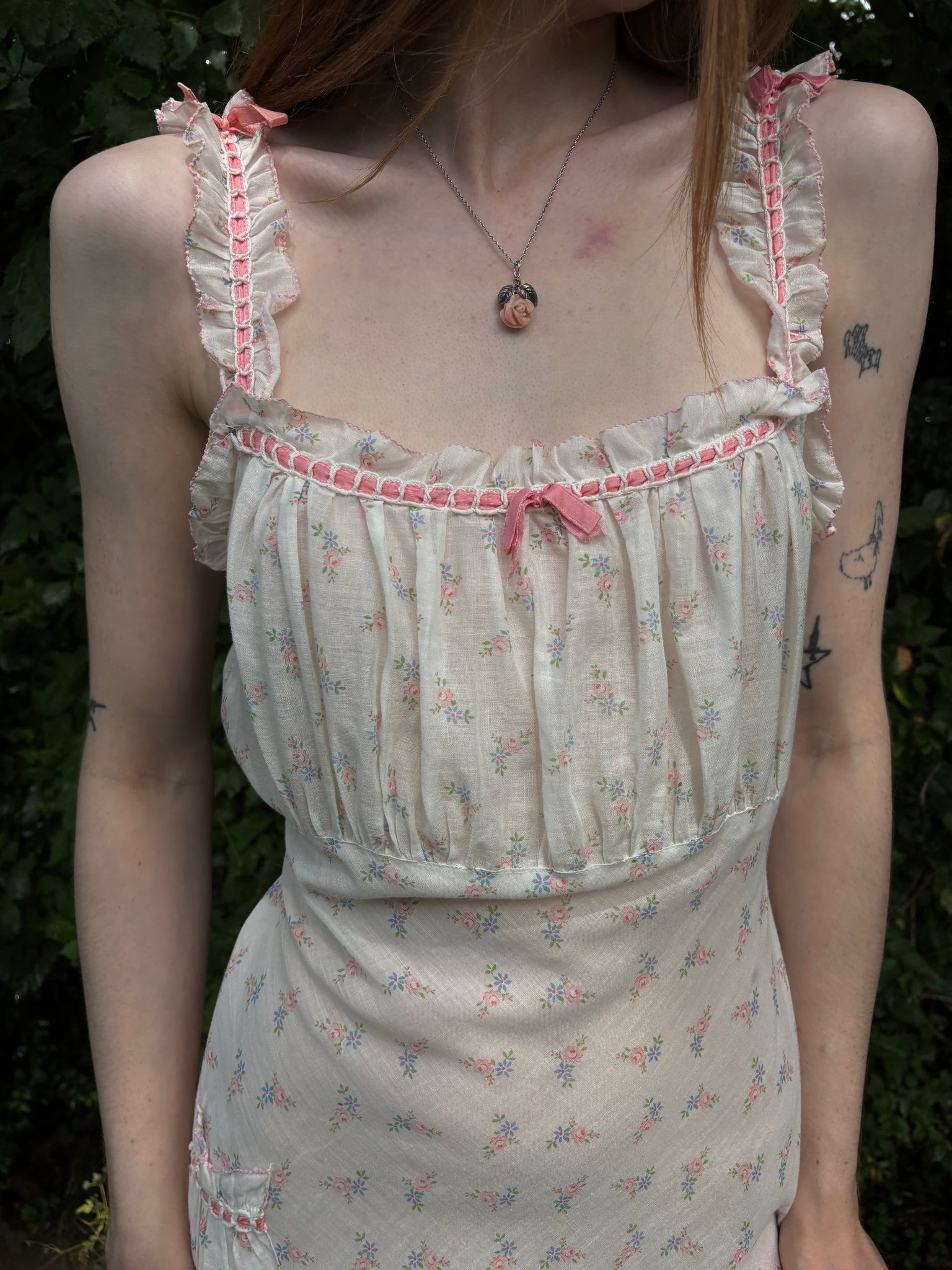 1930s White Cotton Floral Bias Cut Slip Dress Peignoir Set Puff Sleeves Pink Ribbon Rose Floral
