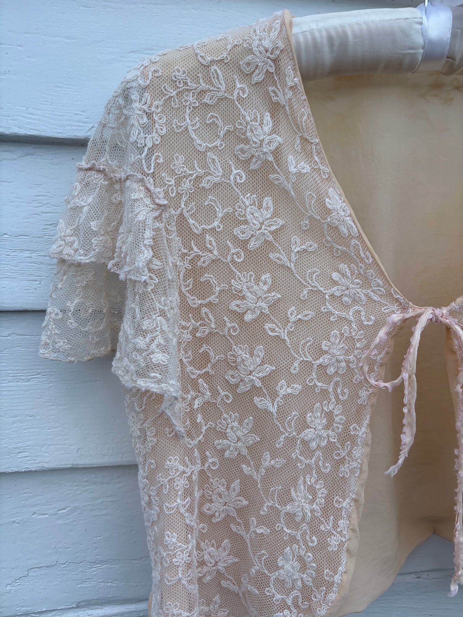 1930s Tambour Lace Bolero Leaf Embroidery Cream Peach Trim Ruffle Sleeve Tie Front Bed Jacket