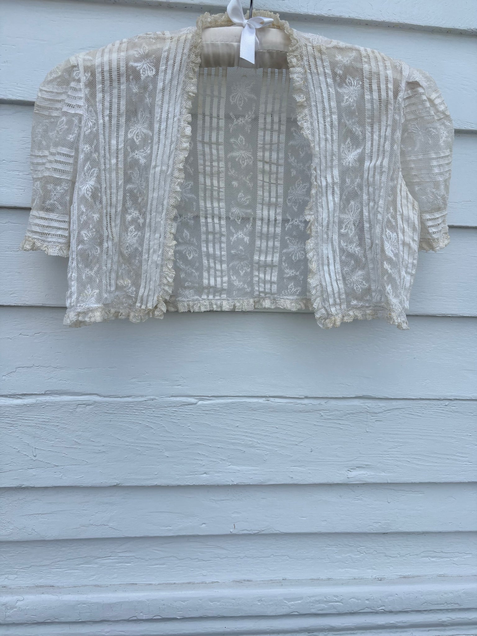1930s White Dragonfly Lace Bolero Bug Ruffle Trim