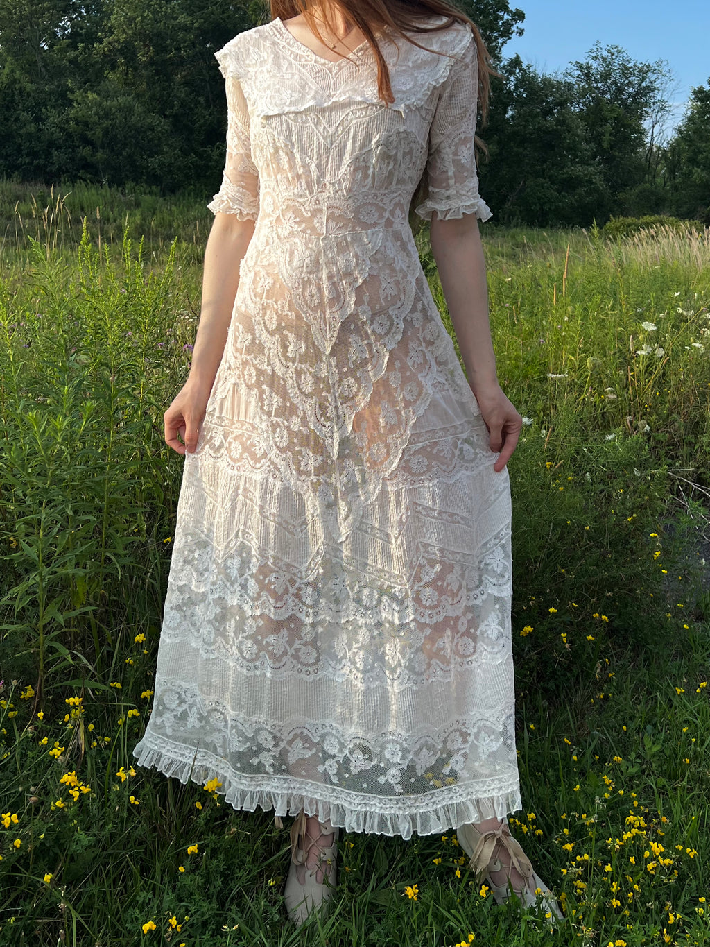 1900s Cream Floral Lace Pintuck Gown Dress