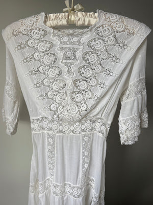 1900s Edwardian Rose Floral Embroidered White Cotton Dress Gown Wedding