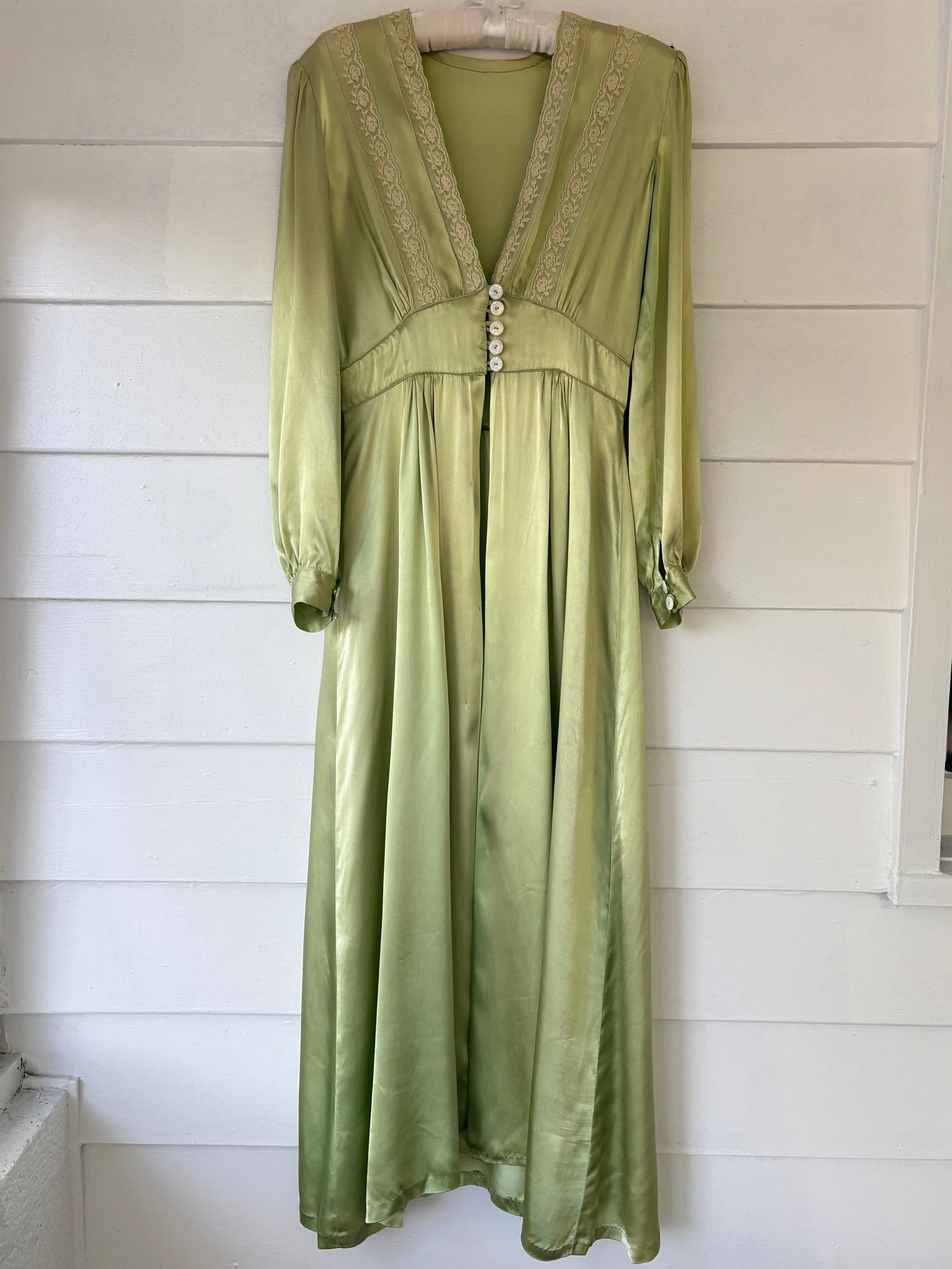 1940s Green Rayon Satin Lace Robe Peignoir