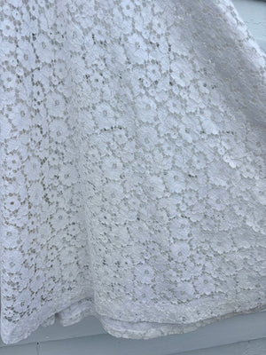 1950s White Cotton Floral Lace Fitted Short Sleeve Dress Bridal Wedding