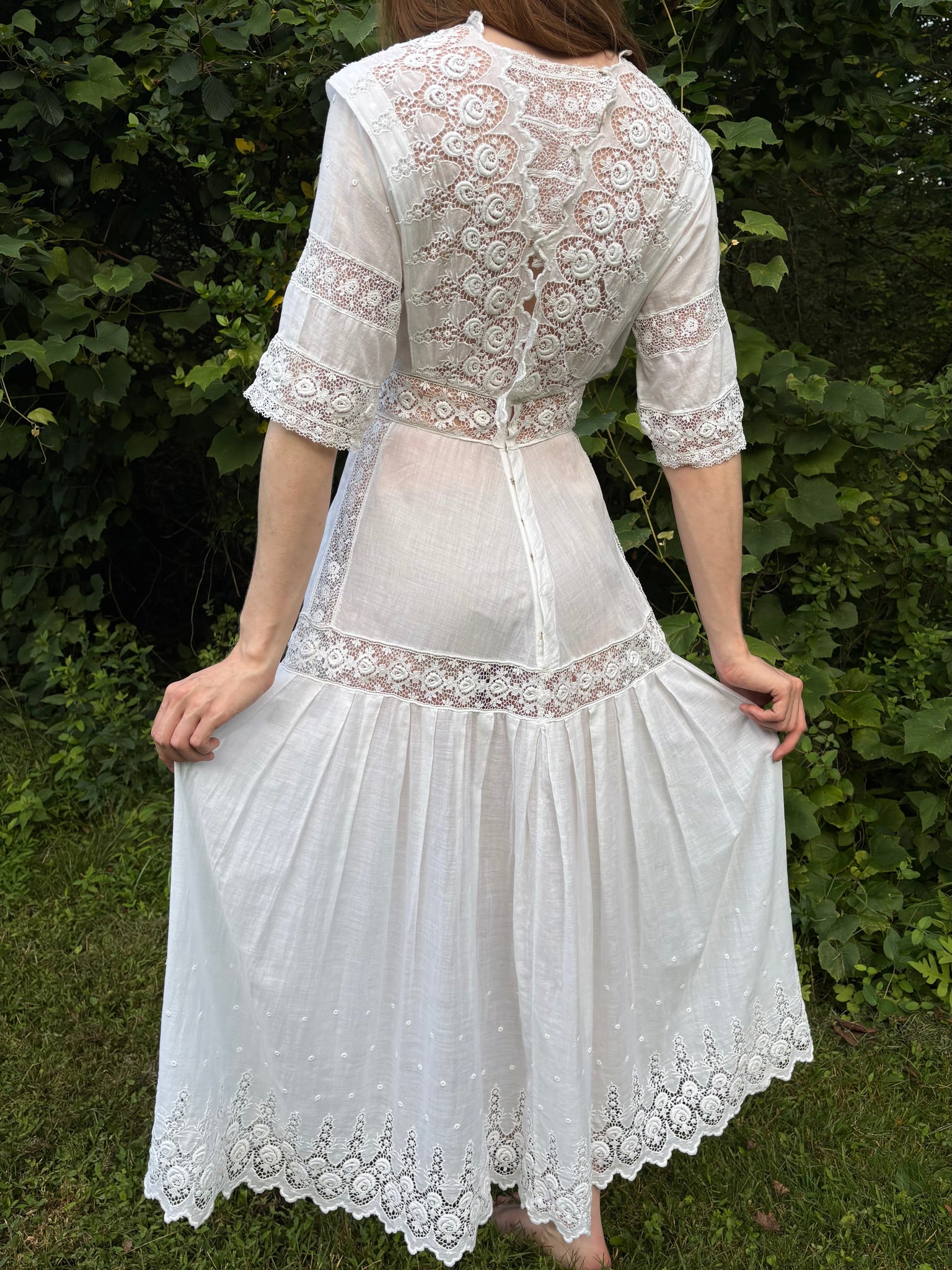 1900s Edwardian Rose Floral Embroidered White Cotton Dress Gown Wedding