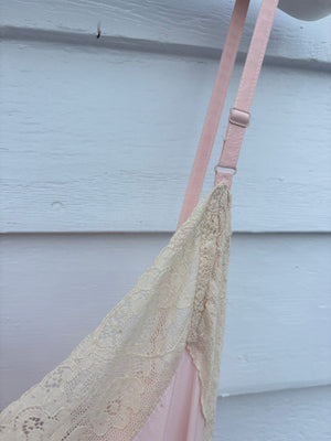 1940s Pale Pink Rose Appliqué Bias Cut Rayon Slip Midi Dress Cream Lace