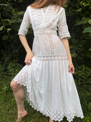 1900s Edwardian Rose Floral Embroidered White Cotton Dress Gown Wedding