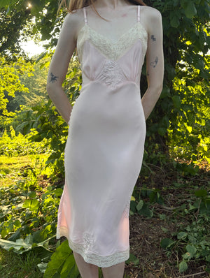 1940s Pale Pink Rose Appliqué Bias Cut Rayon Slip Midi Dress Cream Lace