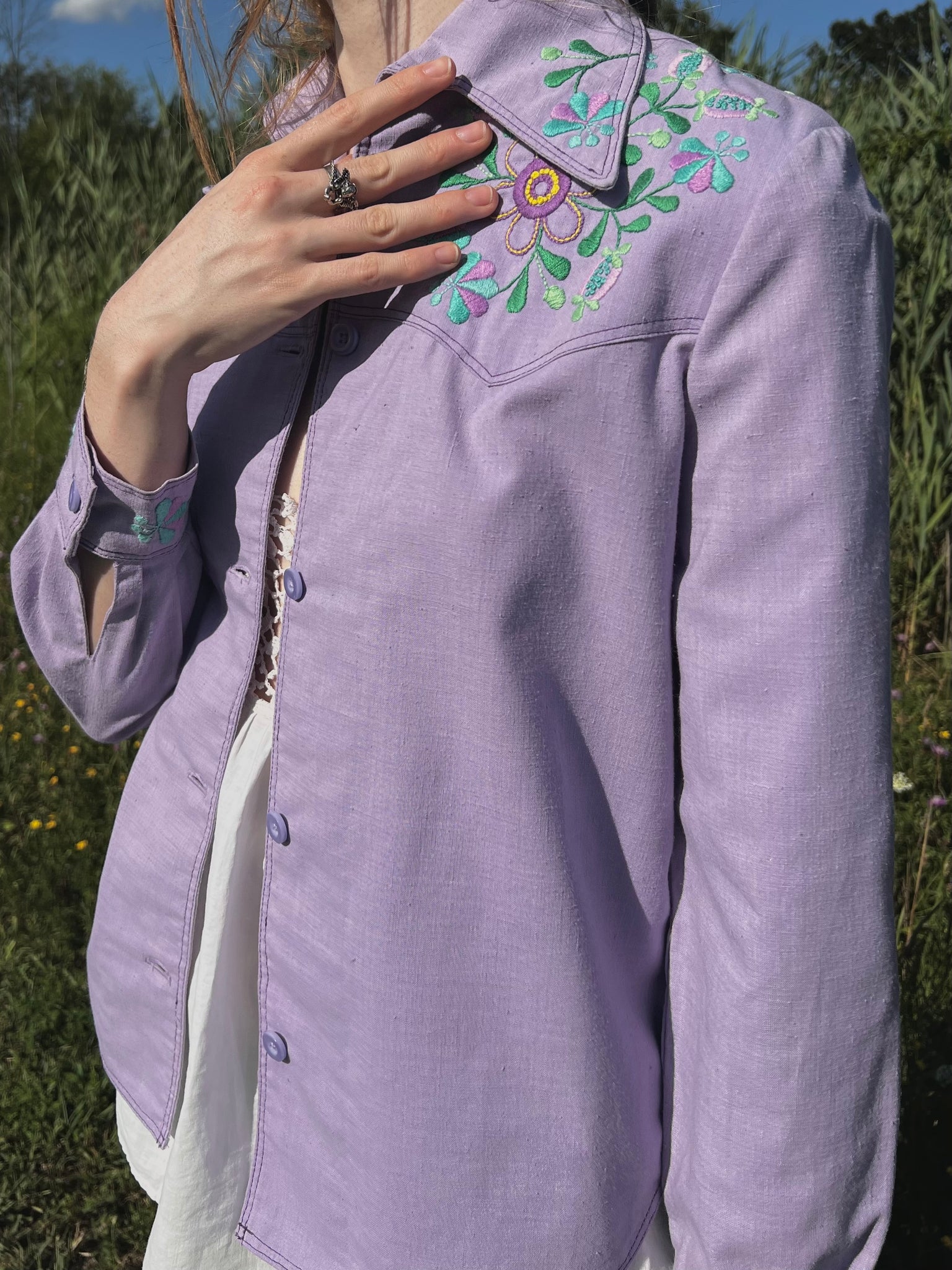 1970s Lavender Purple Floral Embroidered Cotton Shirt Jacket