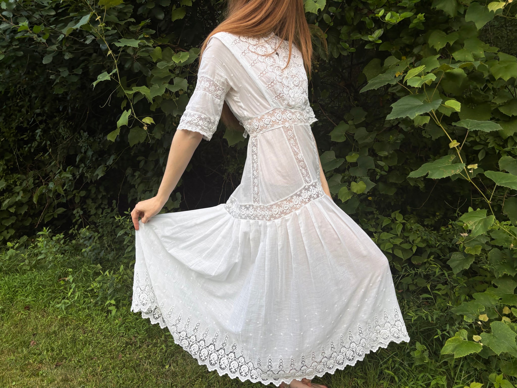 1900s Edwardian Rose Floral Embroidered White Cotton Dress Gown Wedding