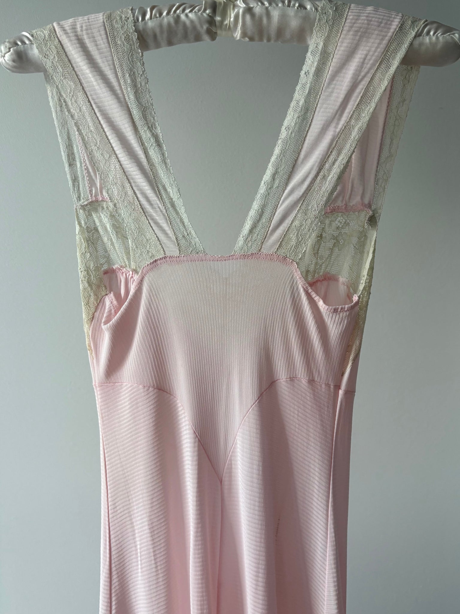 1940s Light Pink Rayon Jersey Bias Cut Slip Dress Cream Lace