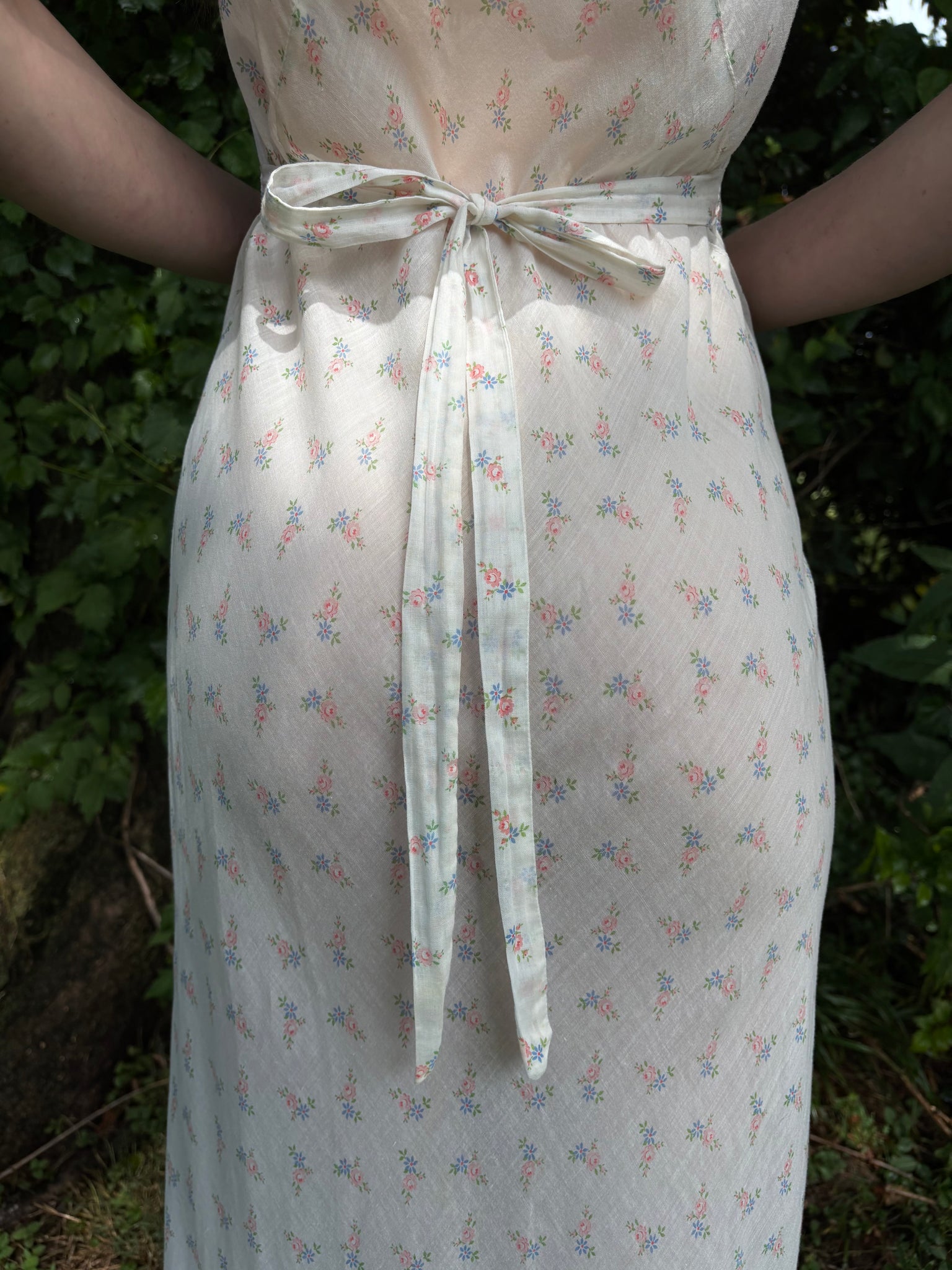 1930s White Cotton Floral Bias Cut Slip Dress Peignoir Set Puff Sleeves Pink Ribbon Rose Floral