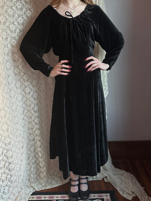 1990s Black Velvet Dress Long Sleeve