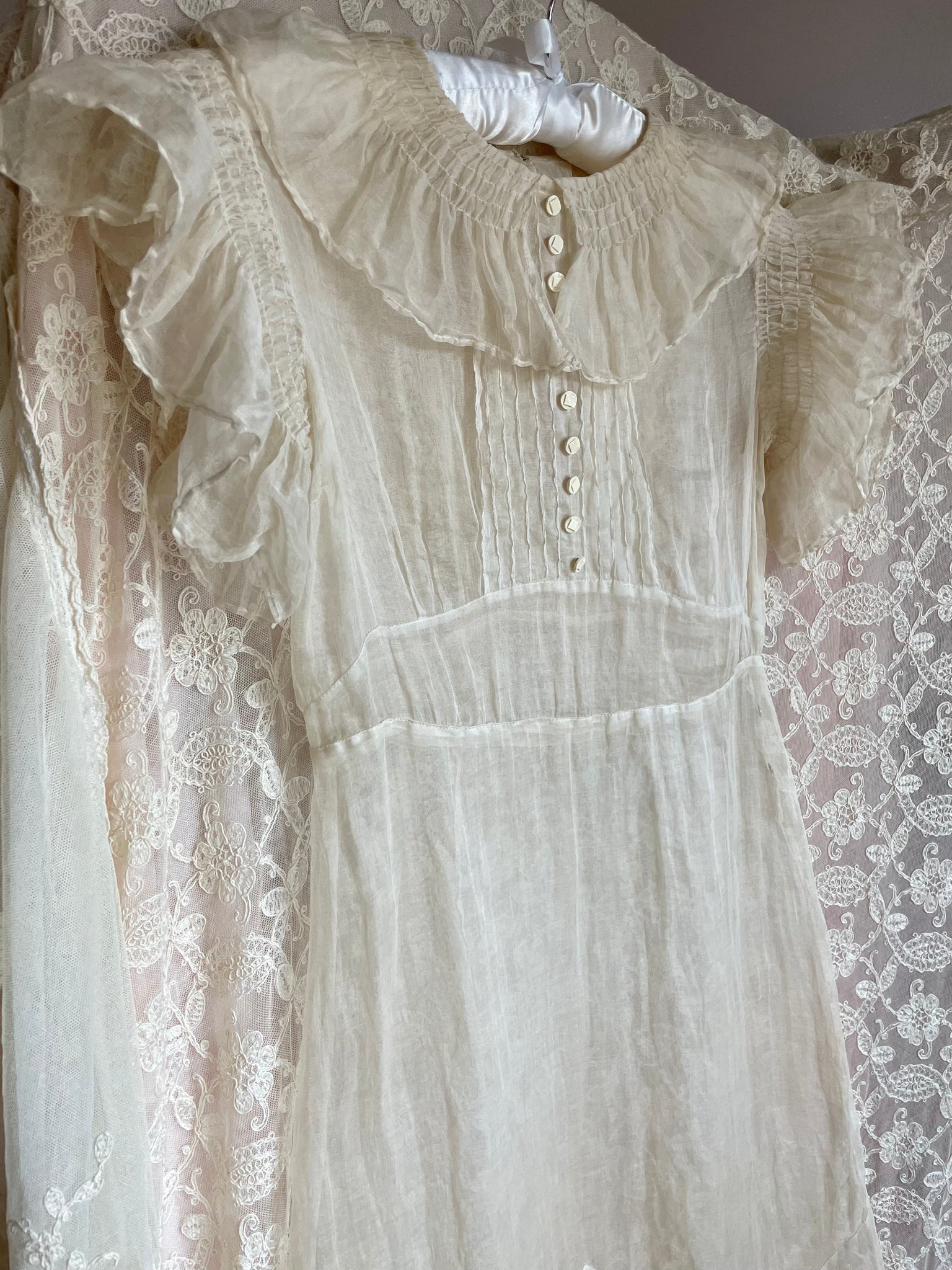 1930s Cream Organza Collar Tuffle Sleeve Sheer Gown Dress