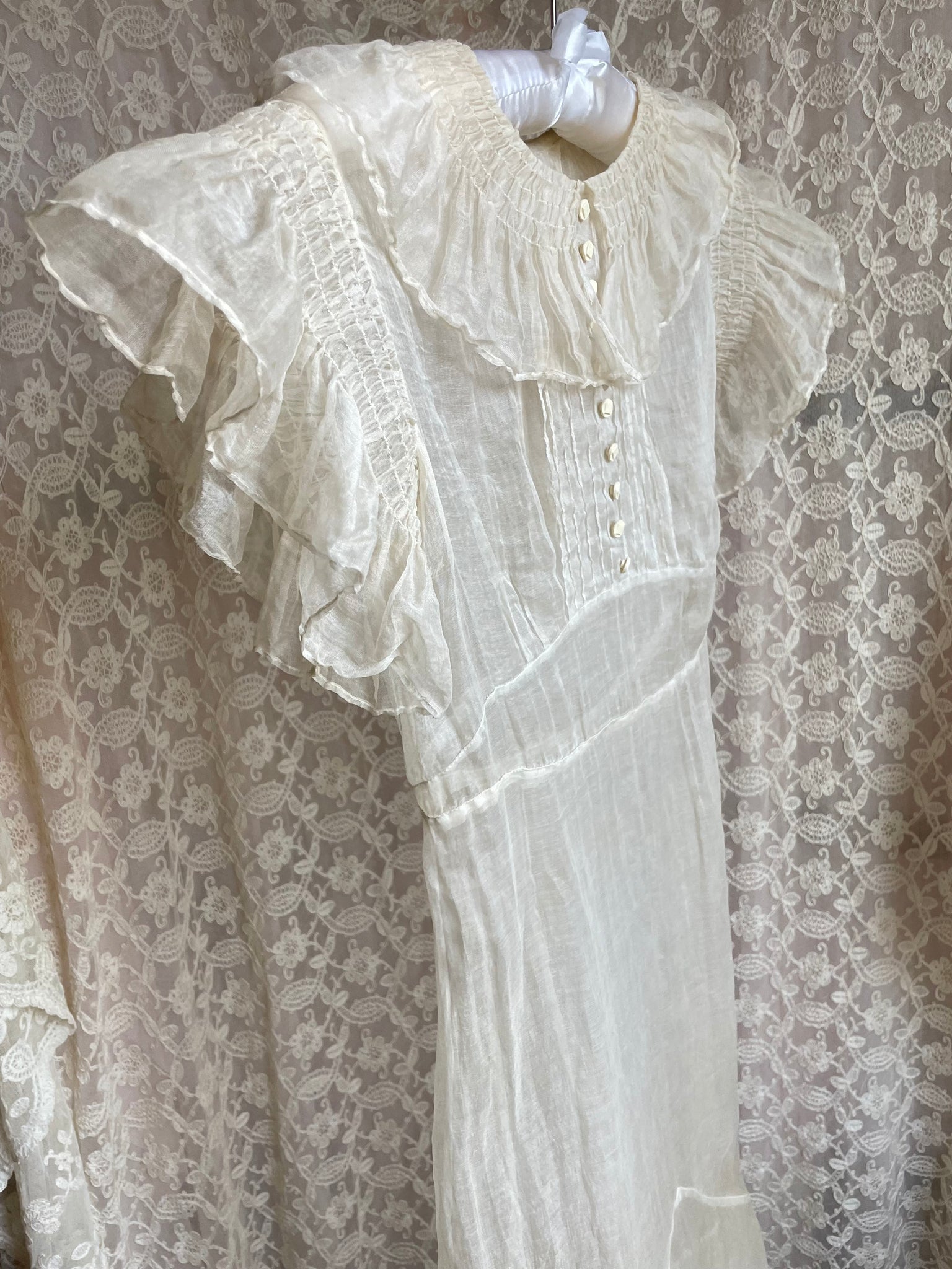 1930s Cream Organza Collar Tuffle Sleeve Sheer Gown Dress