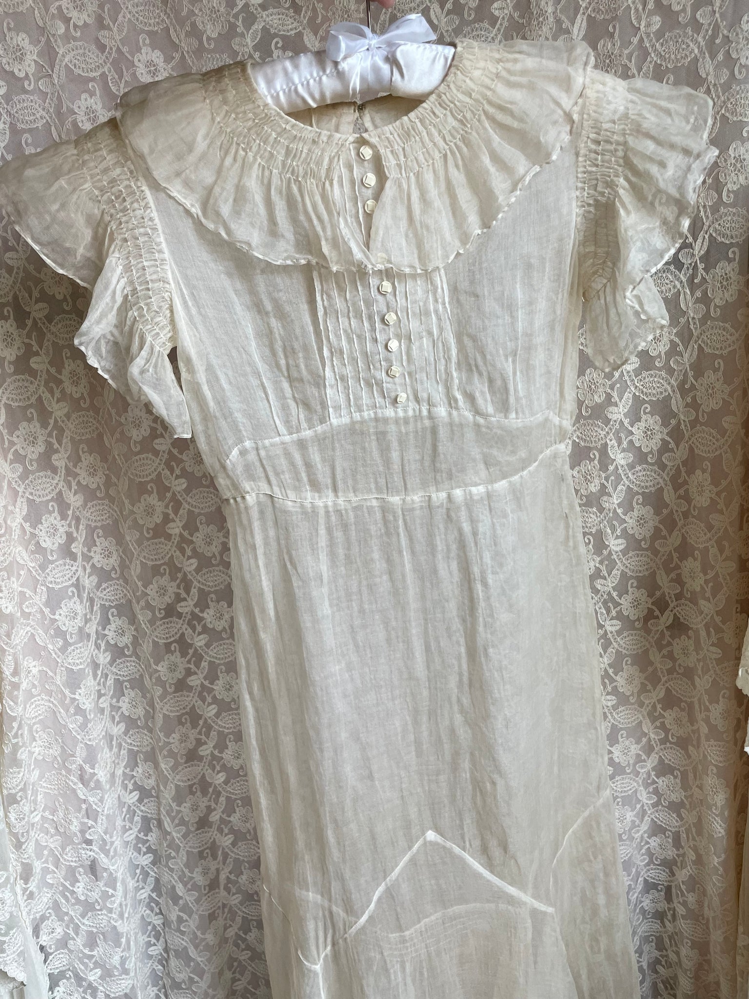 1930s Cream Organza Collar Tuffle Sleeve Sheer Gown Dress