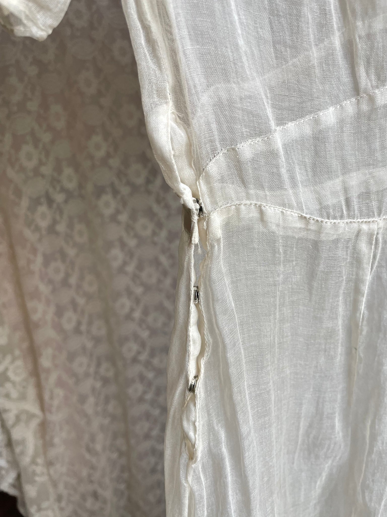 1930s Cream Organza Collar Tuffle Sleeve Sheer Gown Dress