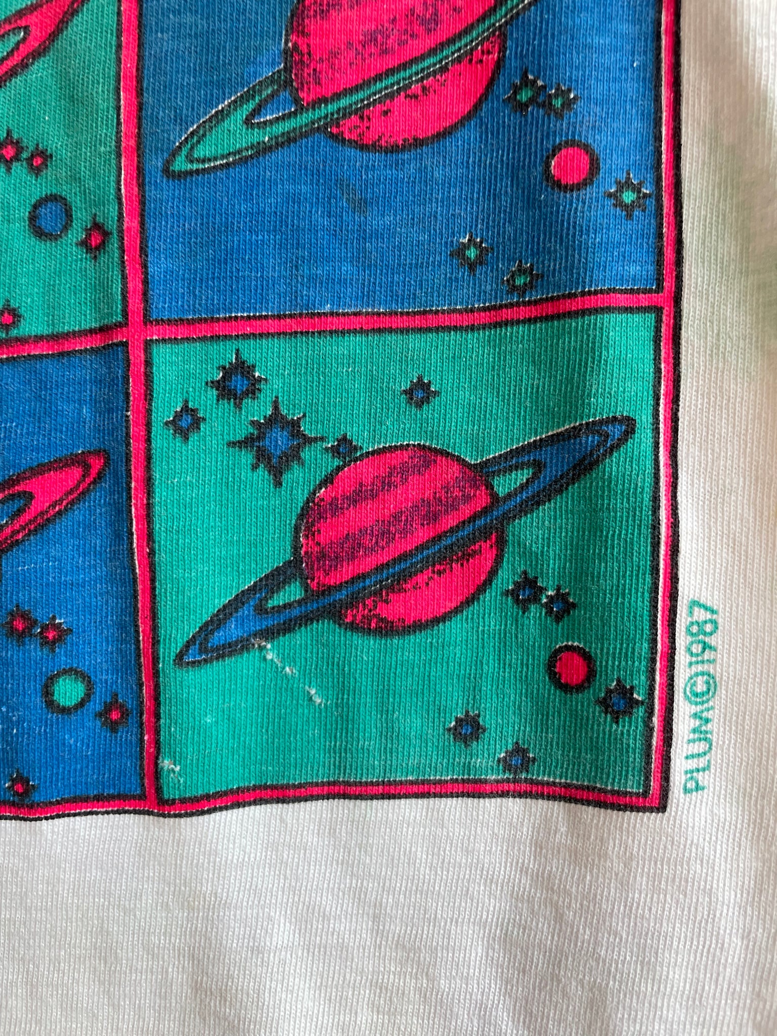 1980s White Planets Space Saturn Print Baby Tee T Shirt