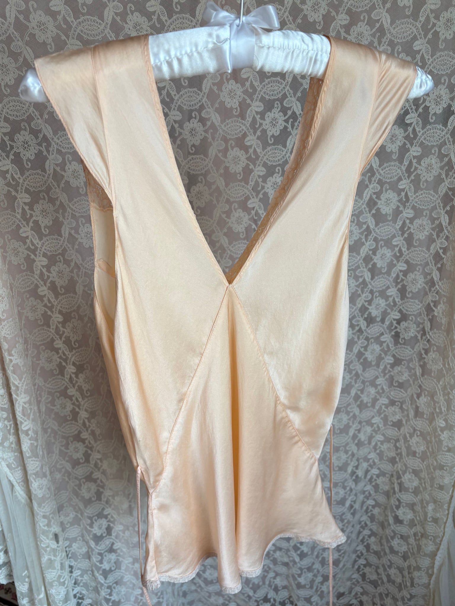 1940s Peach Silk Satin Lace Embroidered Blouse Tank