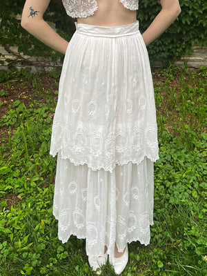 1910s White Cotton Embroidered Floral Lace Tiered Skirt