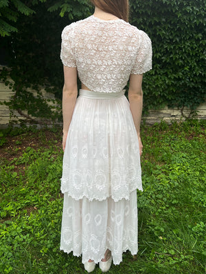 1910s White Cotton Embroidered Floral Lace Tiered Skirt