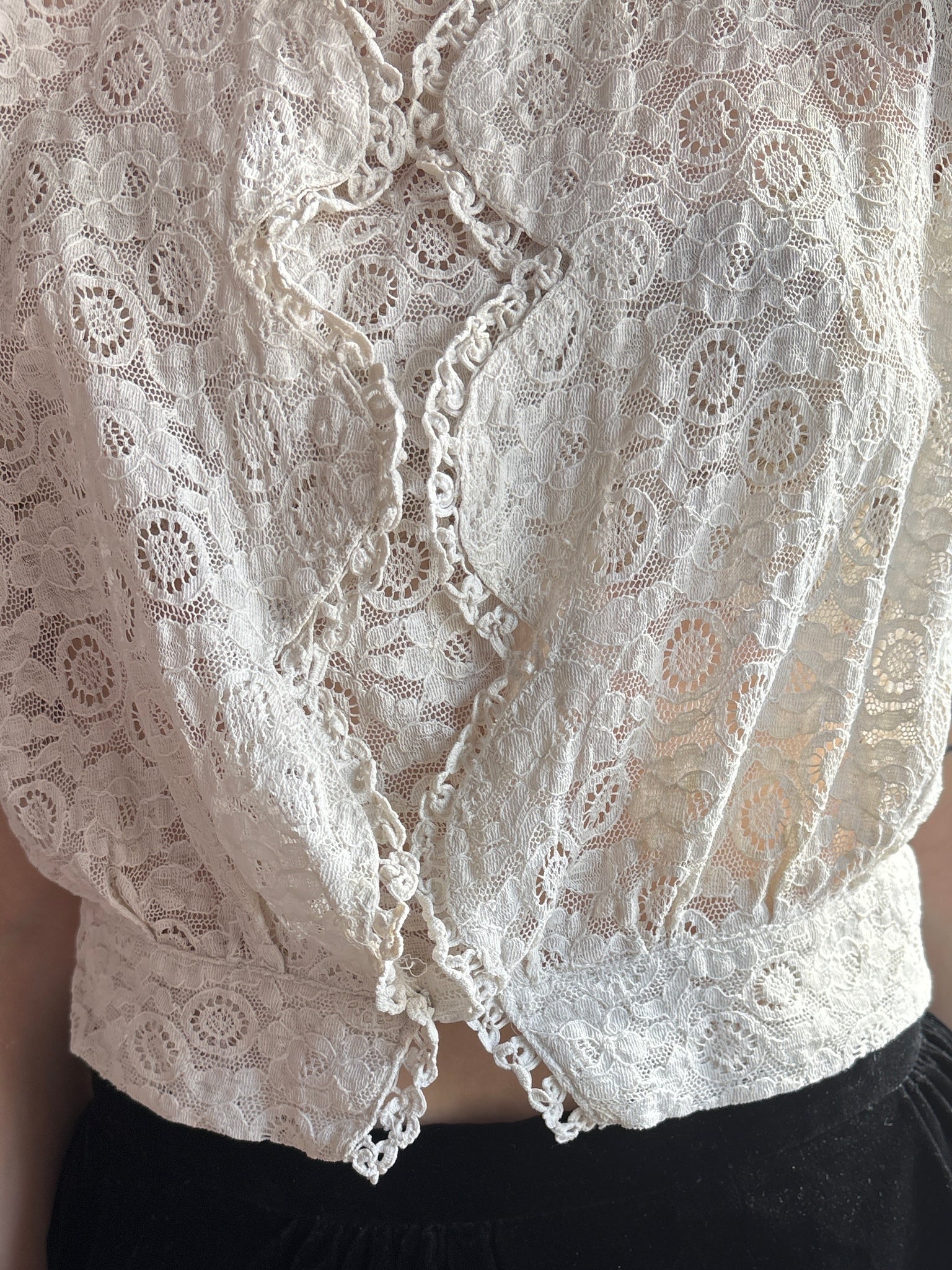 1930s Lace White Blouse Puff Sleeves