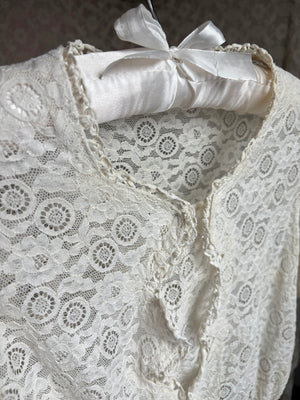 1930s Lace White Blouse Puff Sleeves