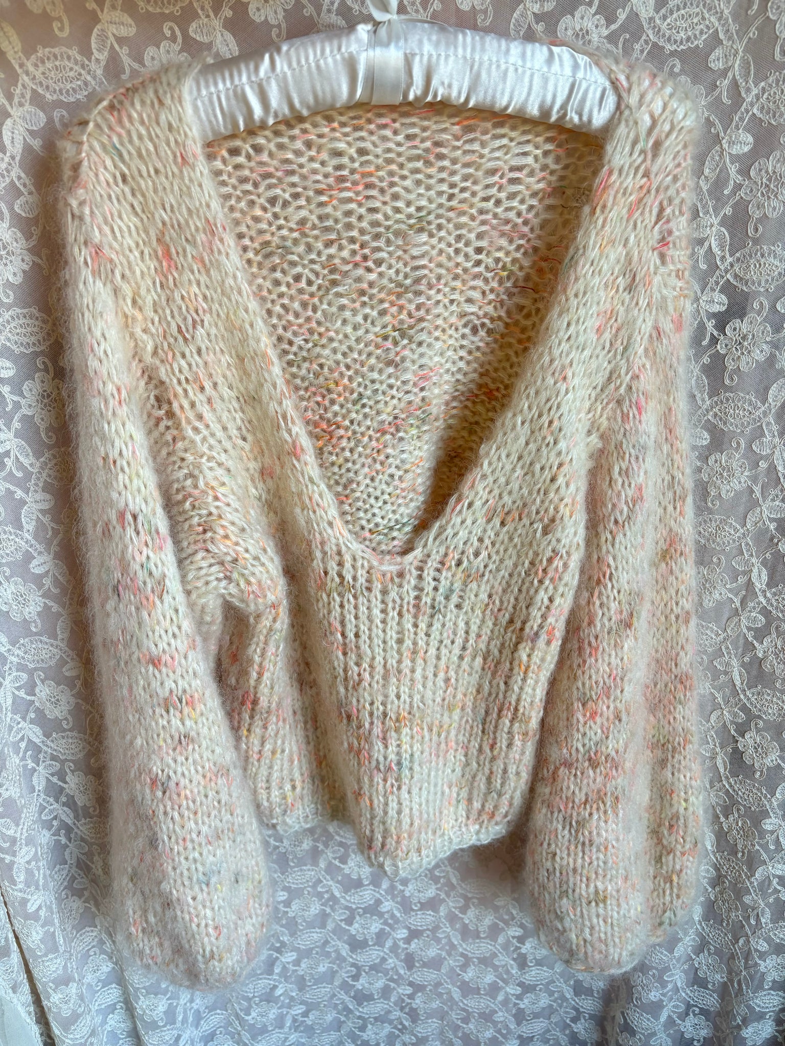 1980s Cream Rainbow Fuzzy Mohair Wool Knit Sweater Pullover Balloon Sleeves