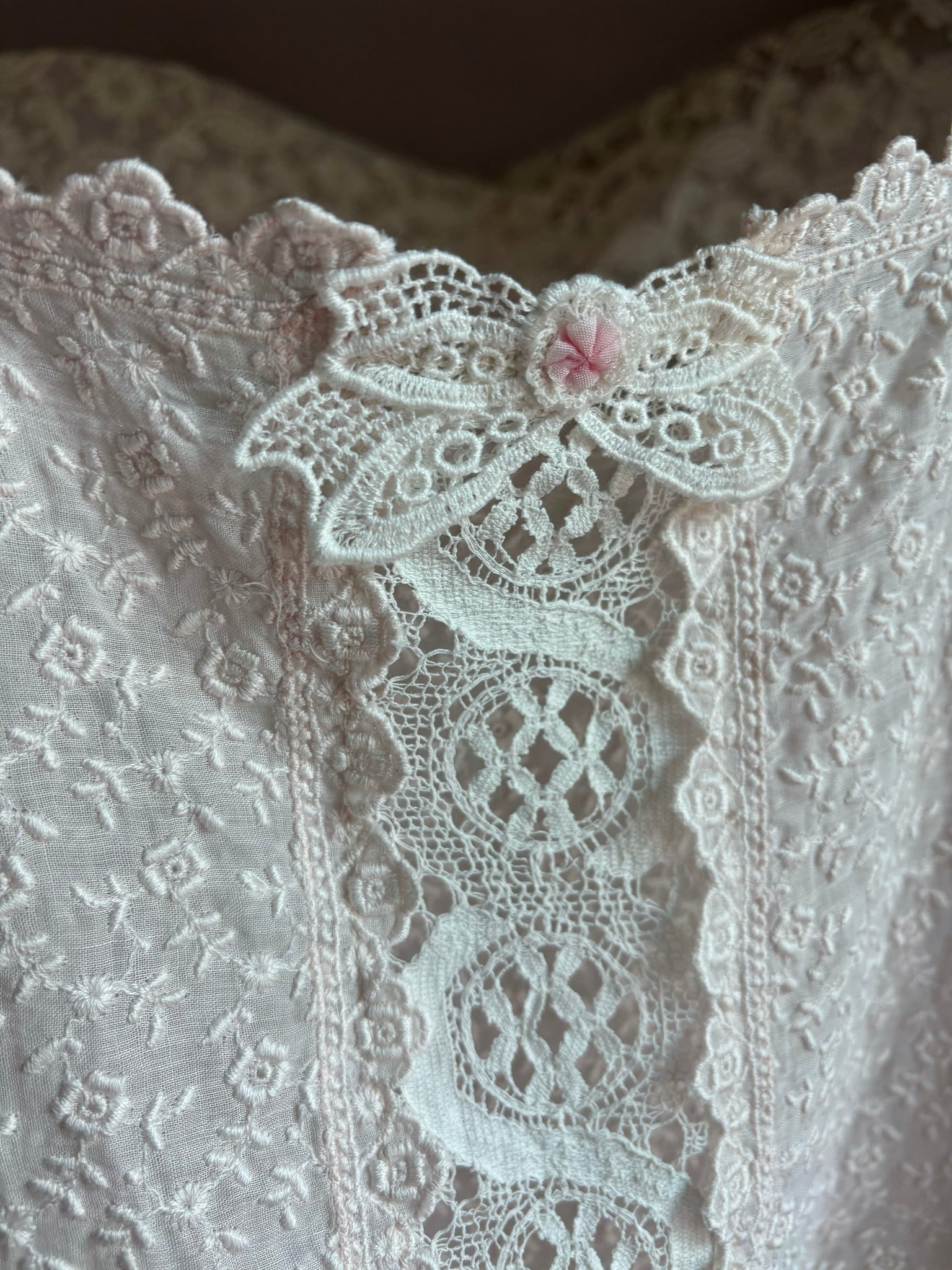 1970s Pink White Lace Tank Top Ribbon Bow