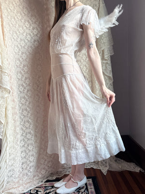 1920s White Embroidered Net Mesh Snow Flake Dress