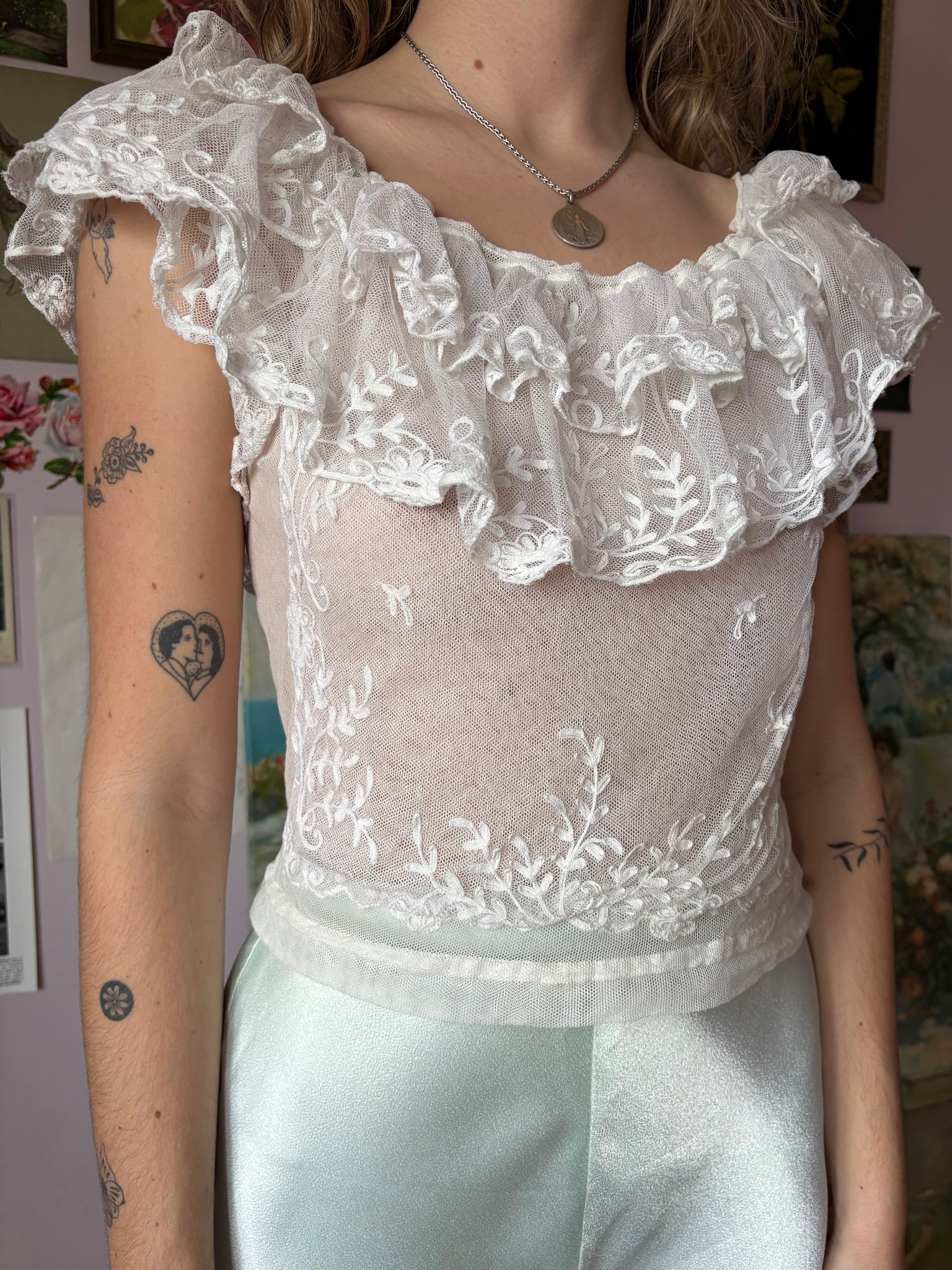 1970s Lace White Blouse Ruffle Sleeves Embroidered