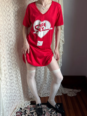 1980s Safe Sex Condom Pocket Heart Print Red White Tee Sleep T Shirt