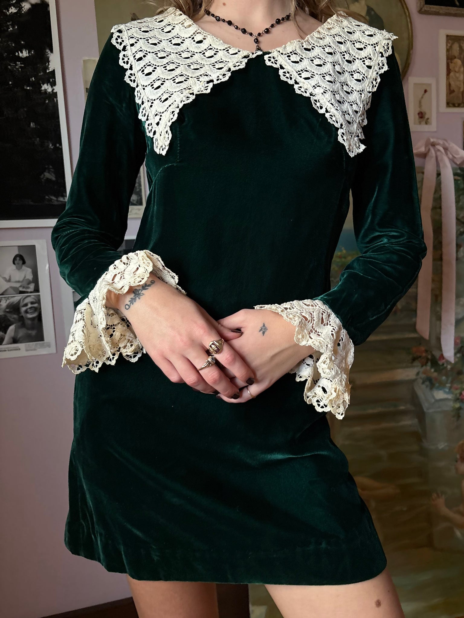1970s Green Velvet Collared Long Sleeve Lace Mini Dress Breath Of the Earth 1970s Green Velvet Collared Long Sleeve Lace Mini Dress Breath Of the Earth