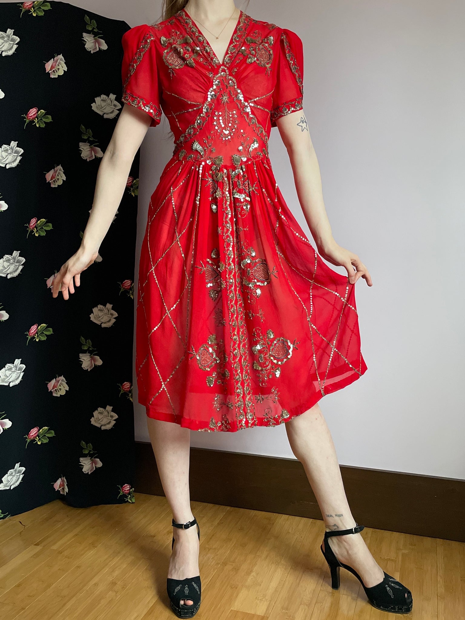 1940s Red Silk Chiffon Sequin Embroidered Dress Tulip Puff Sleeve Breath Of the Earth 1940s Red Silk Chiffon Sequin Embroidered Dress Tulip Puff Sleeve Breath Of the Earth