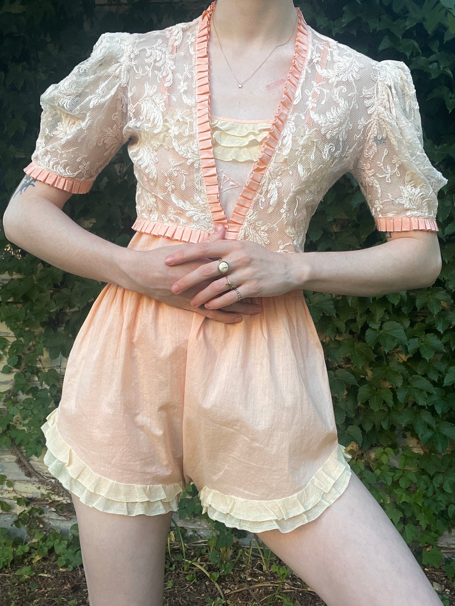 1930s Tambour Lace Bolero Leaf Embroidery Cream Peach Trim