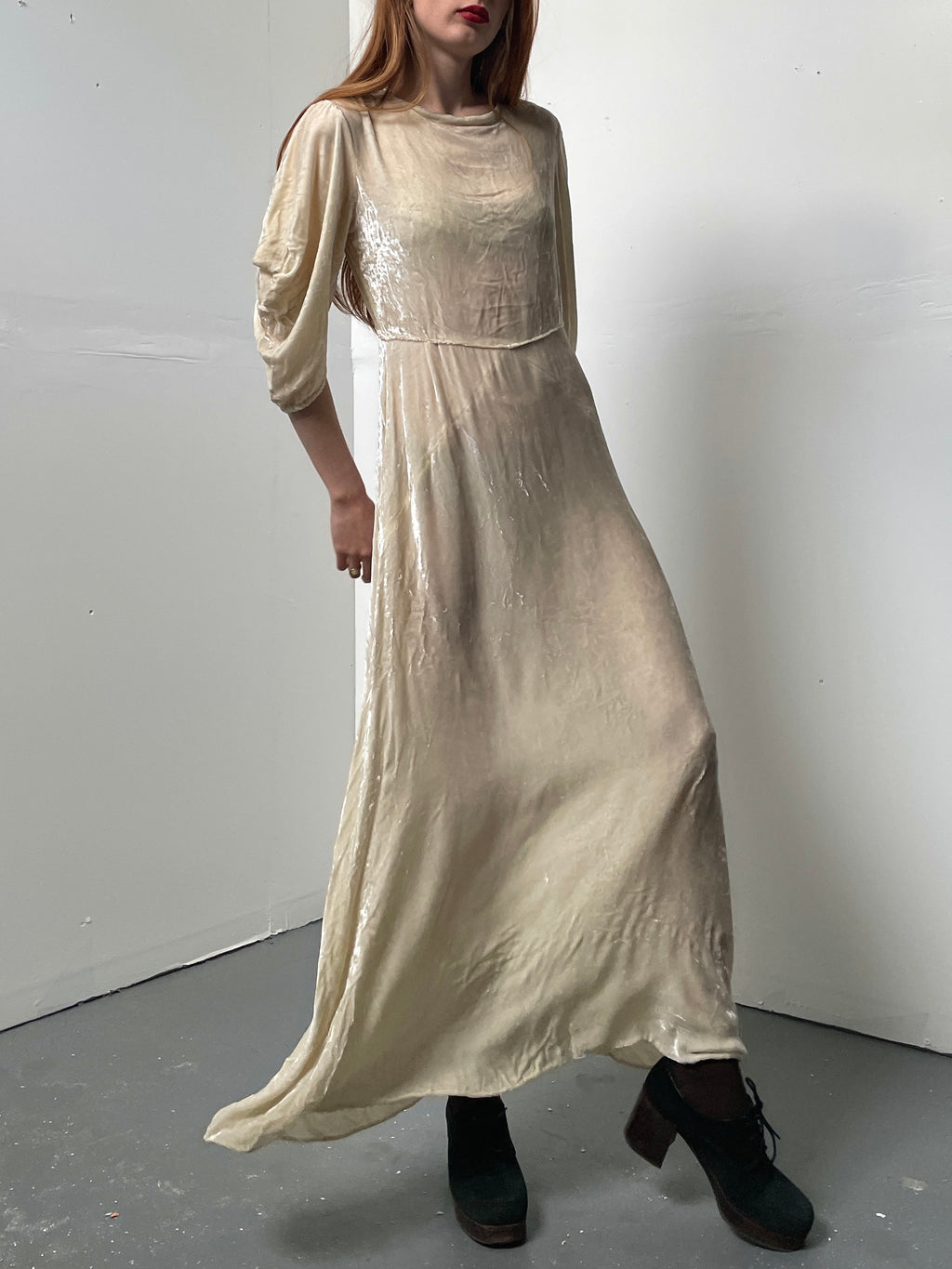 1930s Cream Silk Velvet Bias Cut Dress Gown